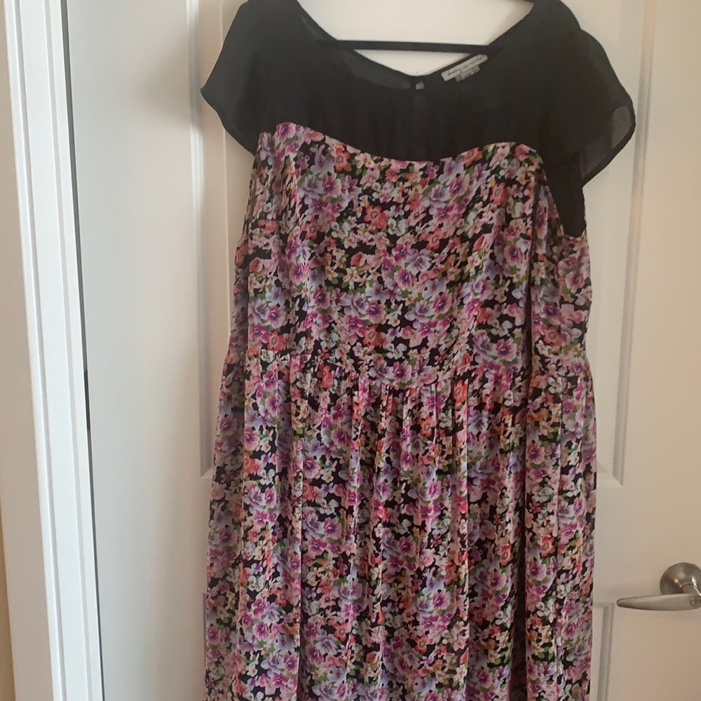 Flower pattern dress